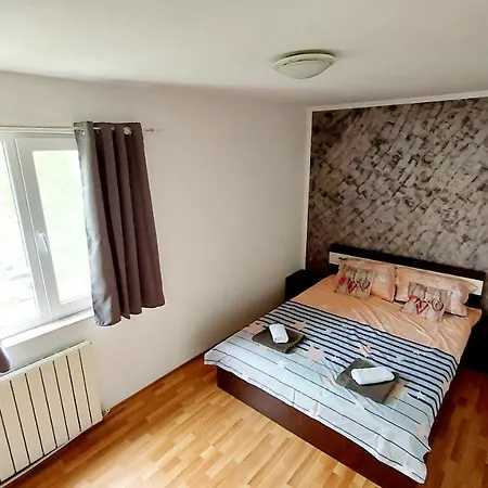 Apartament Politos