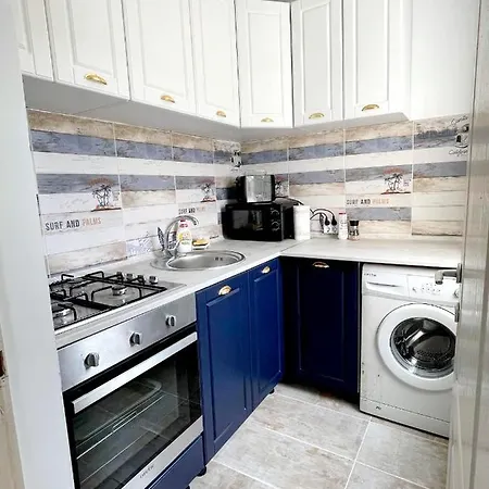 Apartament Politos *