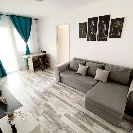 Apartament Politos * Constanţa